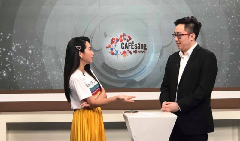 Ông Ngô Huy Tâm trong vai trò chuyên gia các chuyên đề “Con cái của chúng ta” trên sóng Cafe Sáng VTV3 - Đài Truyền hình Việt Nam. Ảnh: NVCC Ông Ngô Huy Tâm trong vai trò chuyên gia các chuyên đề “Con cái của chúng ta” trên sóng Cafe Sáng VTV3 - Đài Truyền hình Việt Nam. Ảnh: NVCC