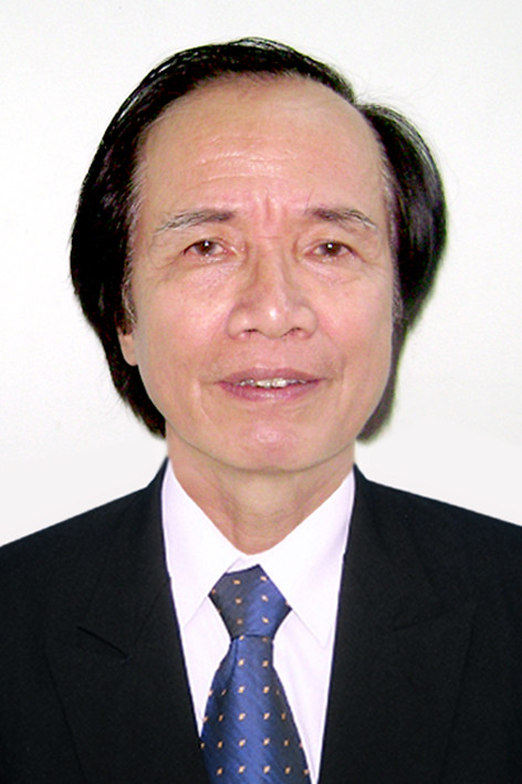 Nhà giáo Lê Xuân Bột - Hội viên Hội Nhà văn Việt Nam, nguyên giáo viên Văn học. Nhà giáo Lê Xuân Bột - Hội viên Hội Nhà văn Việt Nam, nguyên giáo viên Văn học.