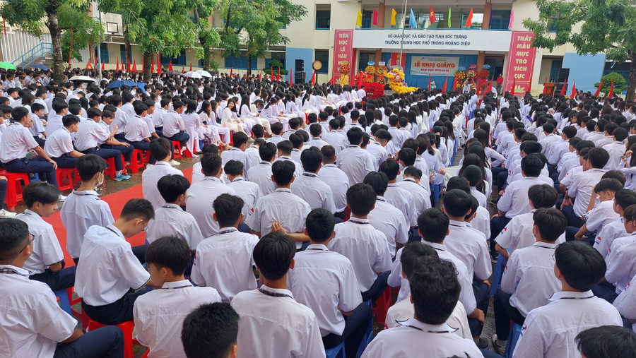 Học sinh Sóc Trăng trong ngày khai giảng.