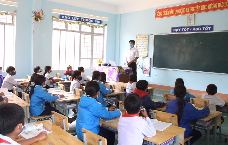 Ngành Giáo dục Kon Tum giảng dạy nhân cách, văn hóa ứng xử song song với kiến thức.