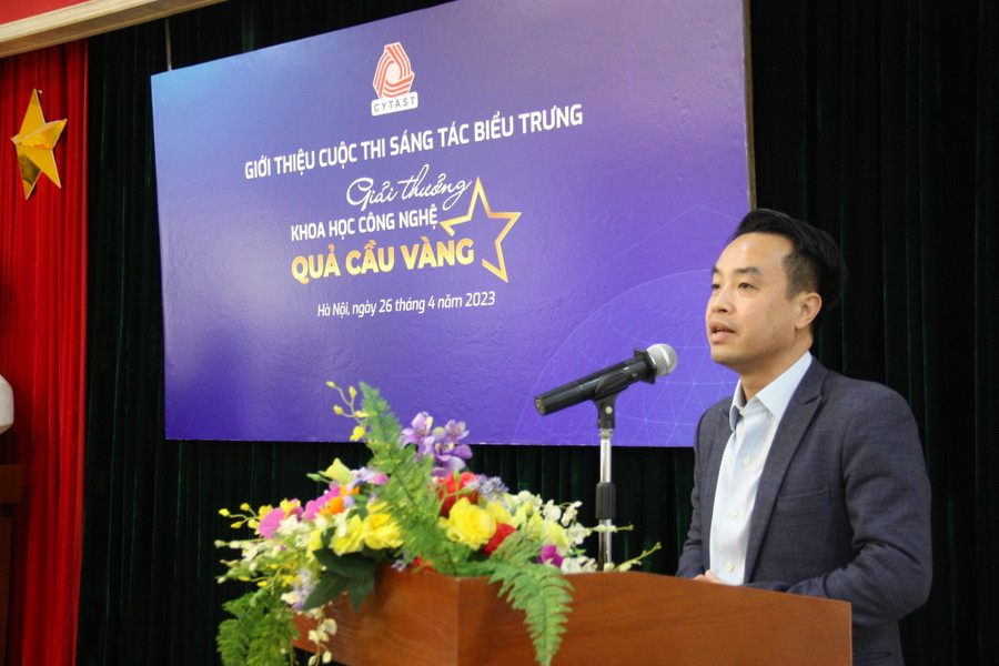 Ông Nguyễn Thiên Tú, Giám đốc Trung tâm Phát triển Khoa học, Công nghệ và Tài năng trẻ, Trưởng ban Tổ chức, Trưởng Ban Giám khảo Cuộc thi phát biểu.