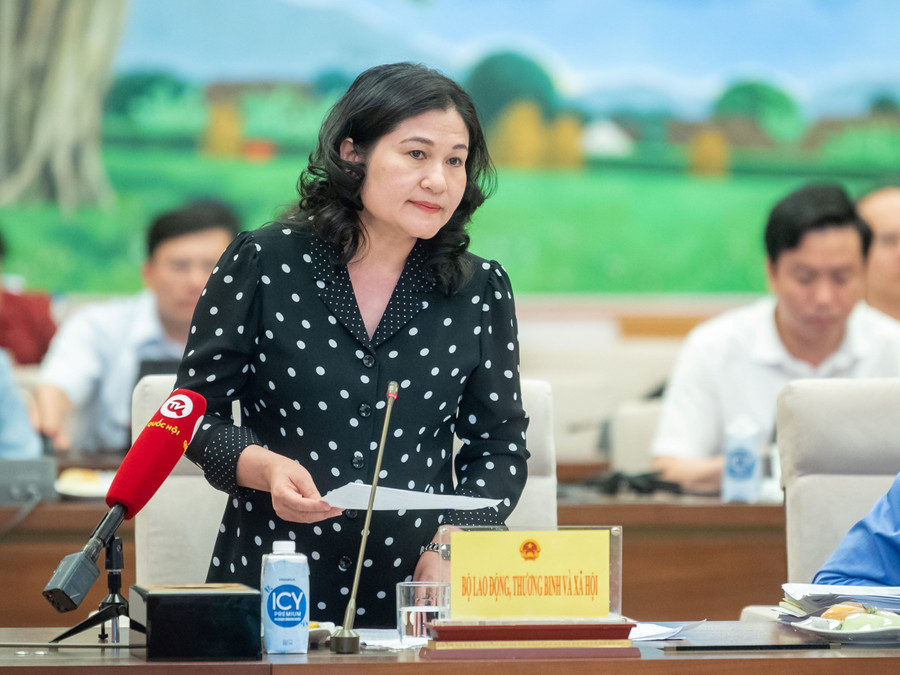 Thứ trưởng Bộ Lao động - Thương binh và Xã hội Nguyễn Thị Hà. Thứ trưởng Bộ Lao động - Thương binh và Xã hội Nguyễn Thị Hà.