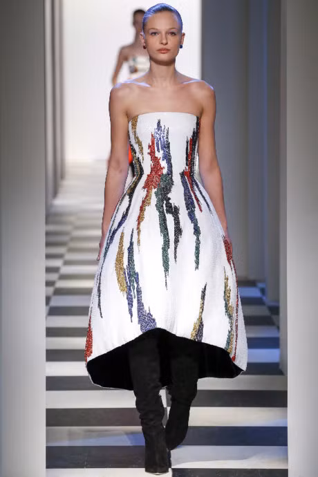 Cam hung vay cuoi lang man tu san dien thoi trang 2017 - Anh 10