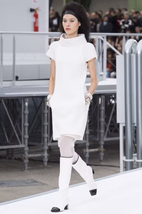 Cam hung vay cuoi lang man tu san dien thoi trang 2017 - Anh 9