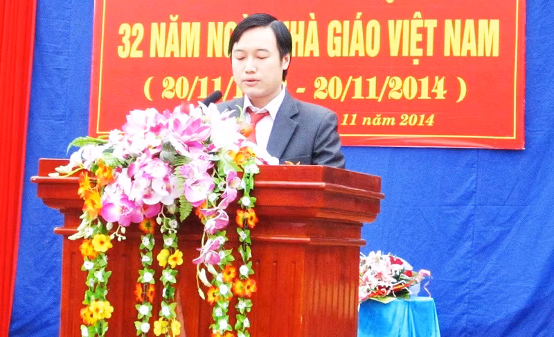 Thầy Phùng A Tuấn