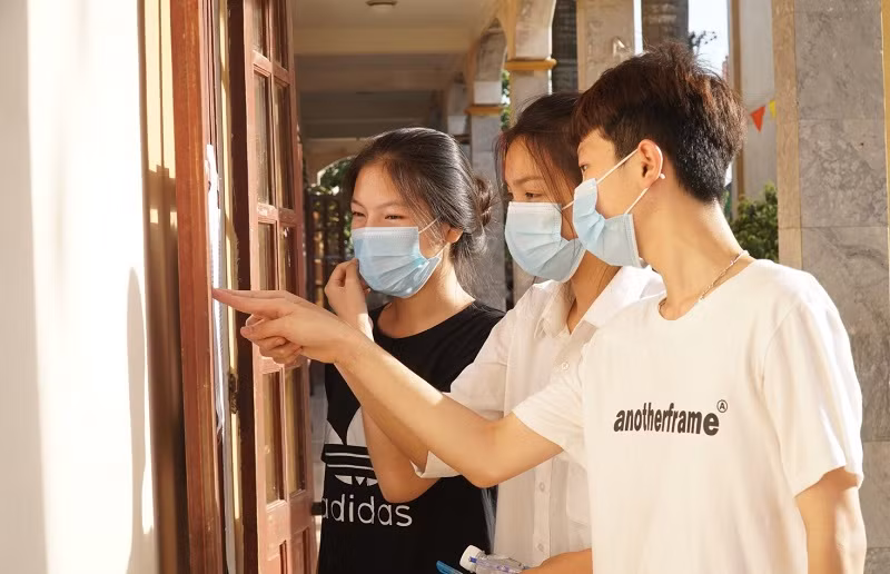 Thí sinh Nghệ An dự thi vào lớp 10 THPT năm 2021 (ảnh tư liệu).