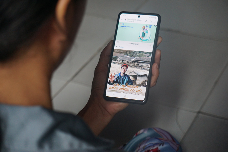 Việc lắp wifi miễn phí giúp công nhân, sinh viên giảm một phần gánh nặng chi phí sinh hoạt. Việc lắp wifi miễn phí giúp công nhân, sinh viên giảm một phần gánh nặng chi phí sinh hoạt.