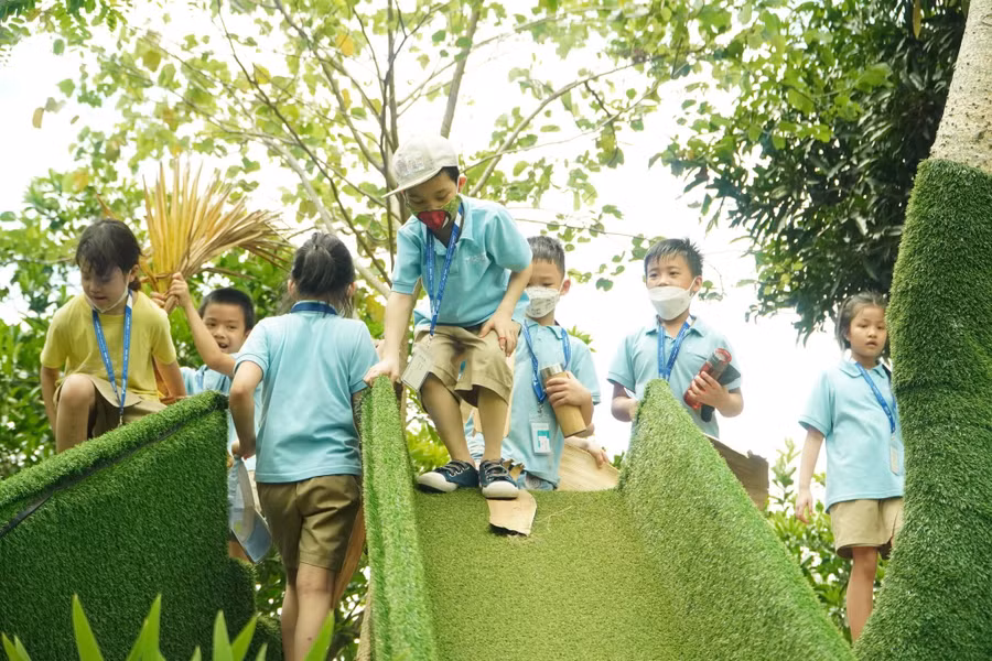 Hoạt động trải nghiệm của học sinh khối phổ thông của EQuest.