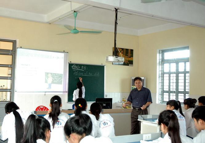 Sử dụng công thức nguyên hàm, tích phân từng phần tìm nguyên phân - tích phân