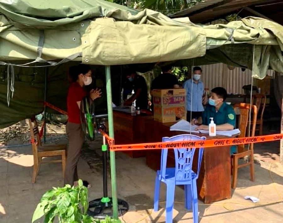 Bắc Kạn thắt chặt công tác phòng dịch trên các tuyết đường huyết mạch.