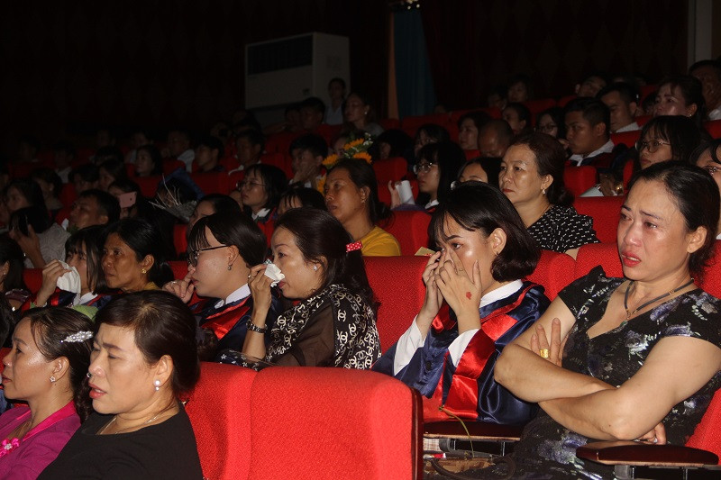 Phụ huynh xúc động trước những chia sẻ của học trò