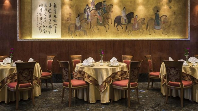 Nhà hàng Royal Pavilion chuyên ẩm thực Quảng Đông với phong cách trang trí đậm chất châu Á. Khu Royal Pavilion chuyên ẩm thực Quảng Đông với phong cách trang trí đậm chất châu Á.