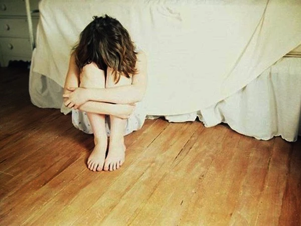 Chết lặng với manh mối chồng ngoại tình từ lọ dấm ớt ngâm măng đắng