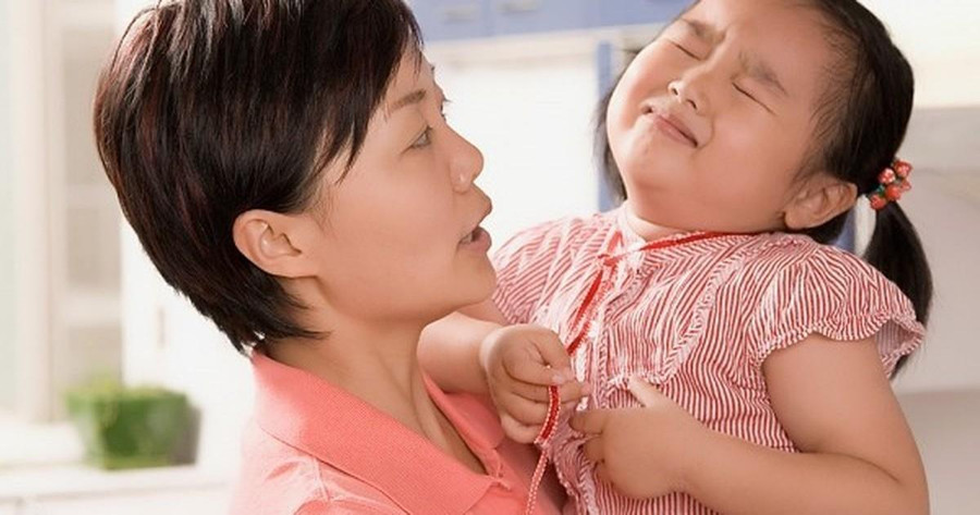 Cha mẹ cần đặt câu hỏi: Cụ thể hành vi của con mang ý nghĩa là gì và con muốn thể hiện gì? Ảnh minh họa. Cha mẹ cần đặt câu hỏi: Cụ thể hành vi của con mang ý nghĩa là gì và con muốn thể hiện gì? Ảnh minh họa.