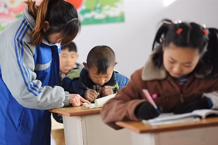 Trường học Trung Quốc có giáo viên đông hơn học sinh