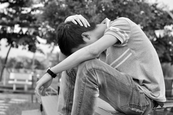 Bạn gái tranh thủ “kiếm thêm” trước khi kết hôn