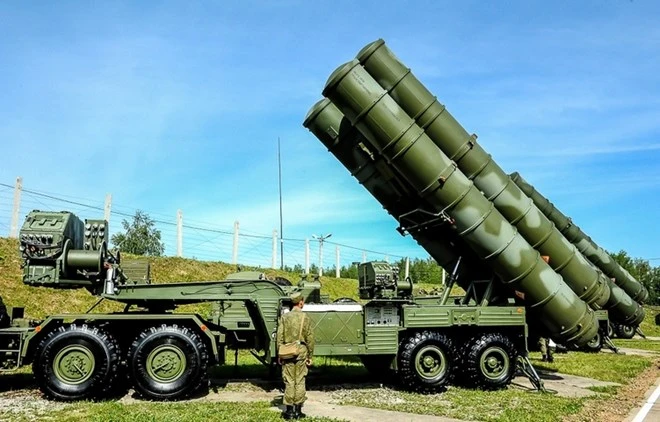 Hệ thống tên lửa S-400