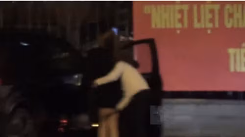 Showbiz Việt và scandal ‘chấn động’ nhất năm 2015 - Ảnh 3 Showbiz Việt và scandal ‘chấn động’ nhất năm 2015 - Ảnh 3