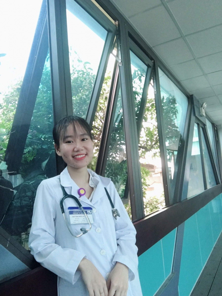 SV Dương Nhật Nam thực tập tại bệnh viện Đà Nẵng SV Dương Nhật Nam thực tập tại bệnh viện Đà Nẵng