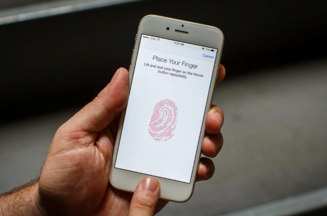 Nhận diện vân tay tốt hơn: Trong quá trình cài đặt, người dùng có thể chọn một dấu vân tay nhiều lần để máy nhận diện chính xác và nhanh hơn. 11 thủ thuật không phải ai cũng biết trên iPhone