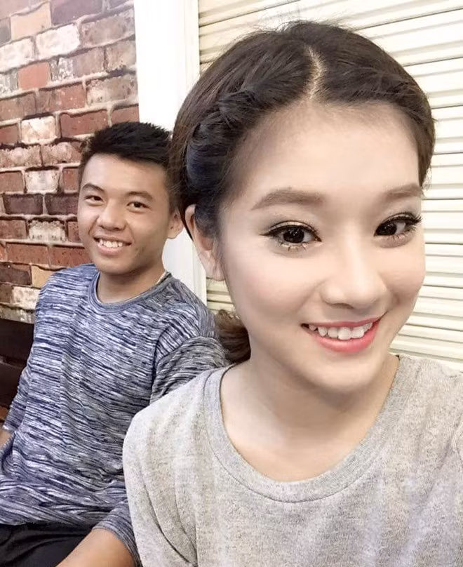 Hoàng Yến Chibi khoe ảnh chụp cùng tay vợt Lý Hoàng Nam