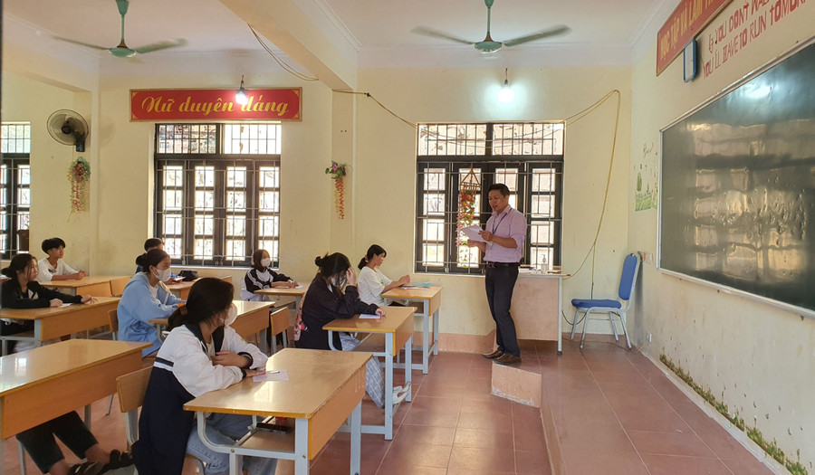 Thí sinh dự thi vào 10 tại Trường THPT chuyên Lê Quý Đôn (Điện Biên).