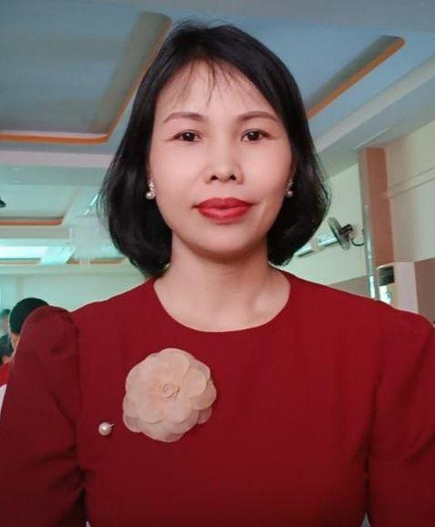 Cô Lương Thị Hồng. Cô Lương Thị Hồng.