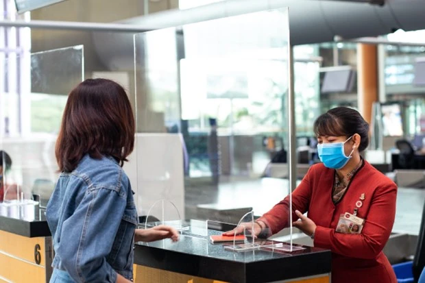 Hành khách làm thủ tục tại sân bay Changi. (Nguồn: changiairport.com).