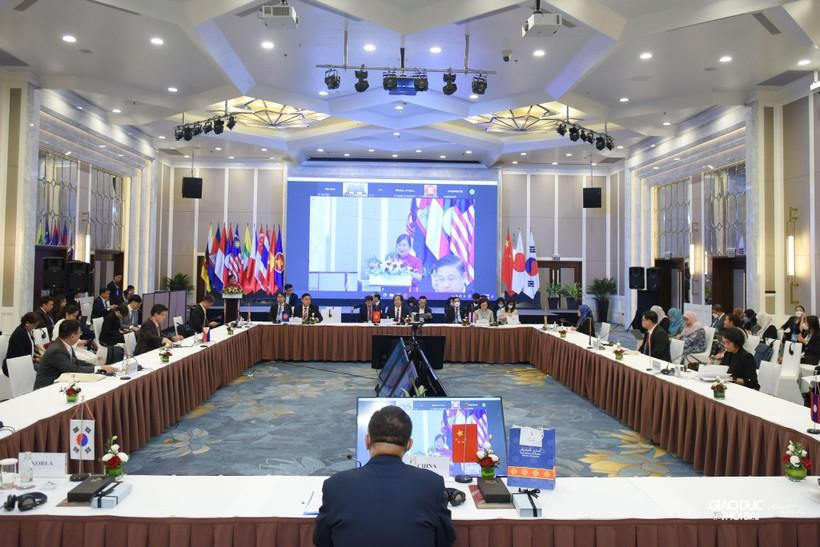 Các đại biểu tham dự Hội nghị Bộ trưởng Giáo dục ASEAN+3 lần thứ 6.