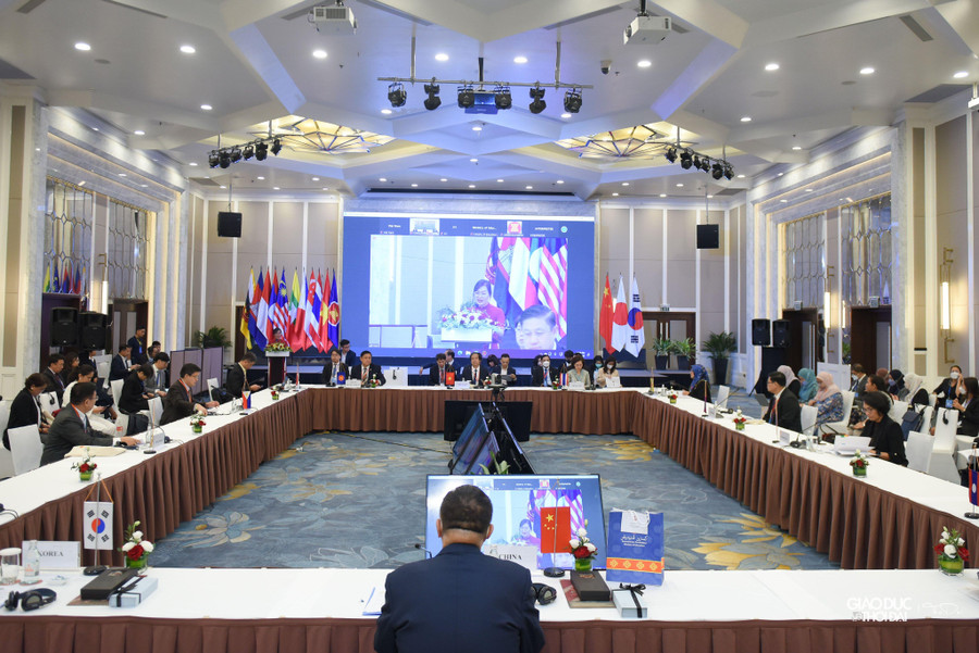 Các đại biểu tham dự Hội nghị Bộ trưởng Giáo dục ASEAN+3 lần thứ 6.