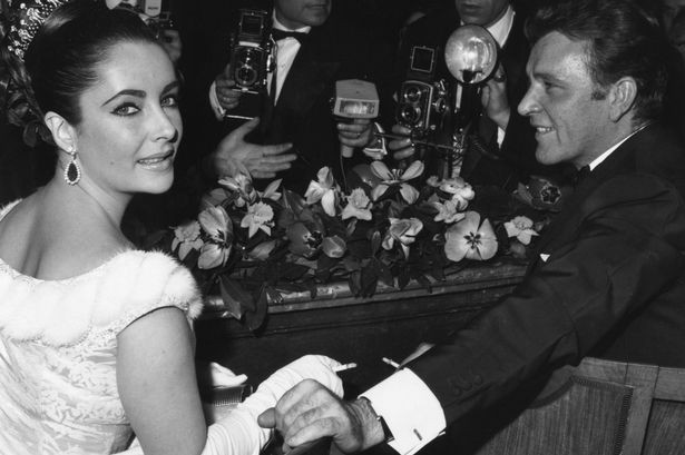 Elizabeth Taylor và Richard Burton 4 chuyện tình vụng trộm làm khuynh đảo lịch sử thế giới