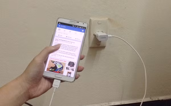 Sạc điện thoại