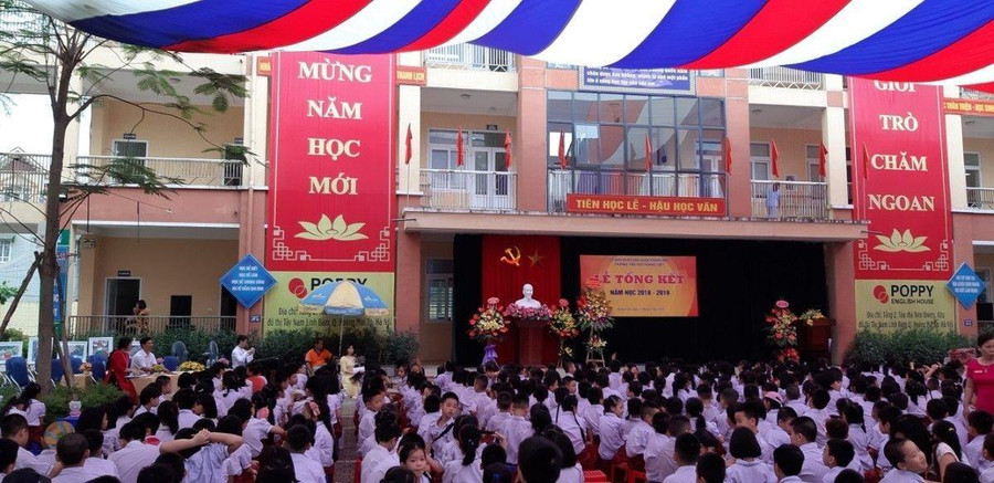 Việc chuyển tuyến để đảm bảo số học sinh, số lớp học, xây dựng trường chuẩn quốc gia của Trường Tiểu học Hoàng Liệt gây bức xúc. Ảnh: Website Trường TH Hoàng Liệt