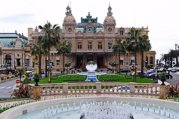Bên trong sòng bạc khét tiếng nhất thế giới ở Monaco