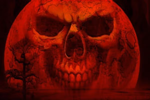 Trên thế giới có không ít đồn đoán đáng sợ về hiện tượng "Mặt trăng máu" (Ảnh: Tri thức trẻ)