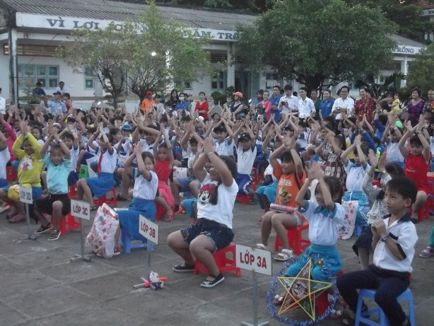 Buổi sinh hoạt ngoại khóa của HS Tiểu học trên địa bàn huyện Đầm Dơi, Cà Mau