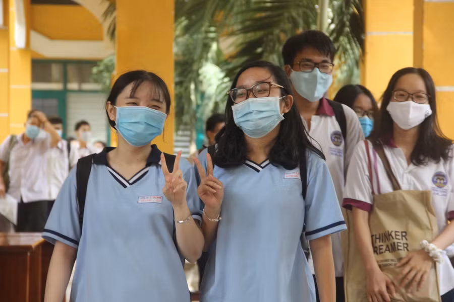 Học sinh tại TP.HCM dự kỳ thi THPT quốc gia năm 2020. Ảnh P.Nga