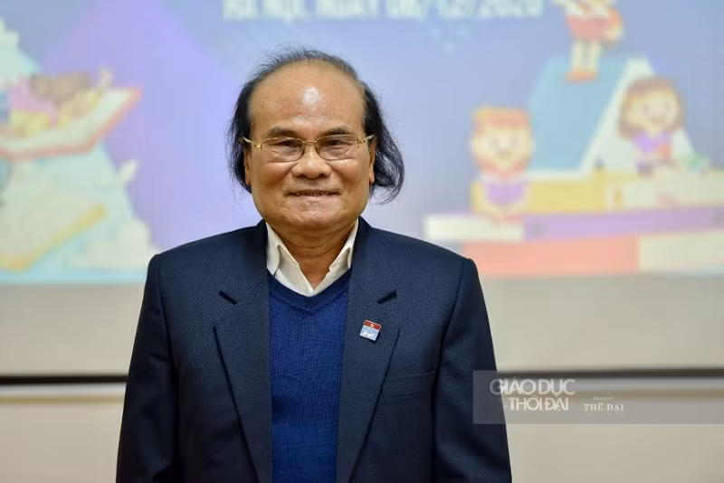 GS.TS Đinh Quang Báo