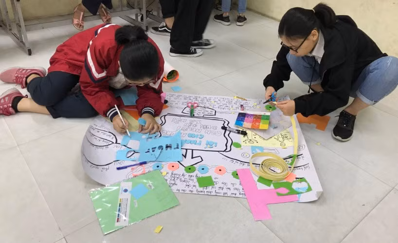 HS Trường THCS Đào Duy Từ học văn qua thực hiện dự án. Ảnh minh họa: Nguồn IT