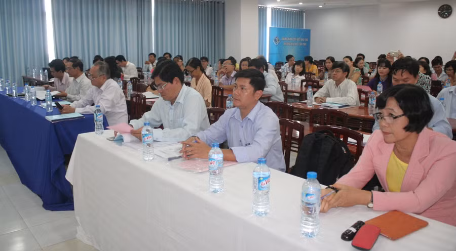 Quang cảnh hội nghị