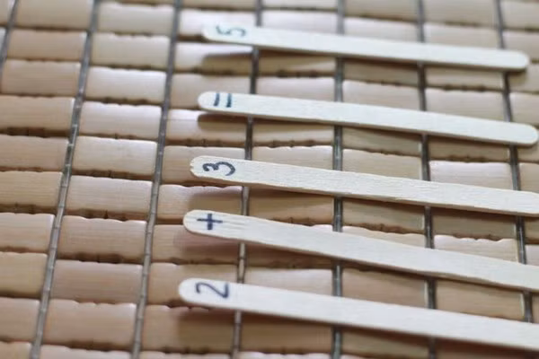 7 trò chơi thú vị từ que kem mẹ sáng tạo cho con 10