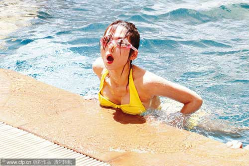 Khoe thân trên mạng mong được chọn làm mỹ nhân ngư ảnh 3  - 3