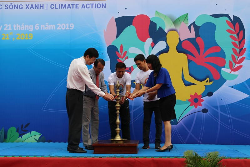 Nghi thức thắp nến và niệm Mantra Nghi thức thắp nến và niệm Mantra