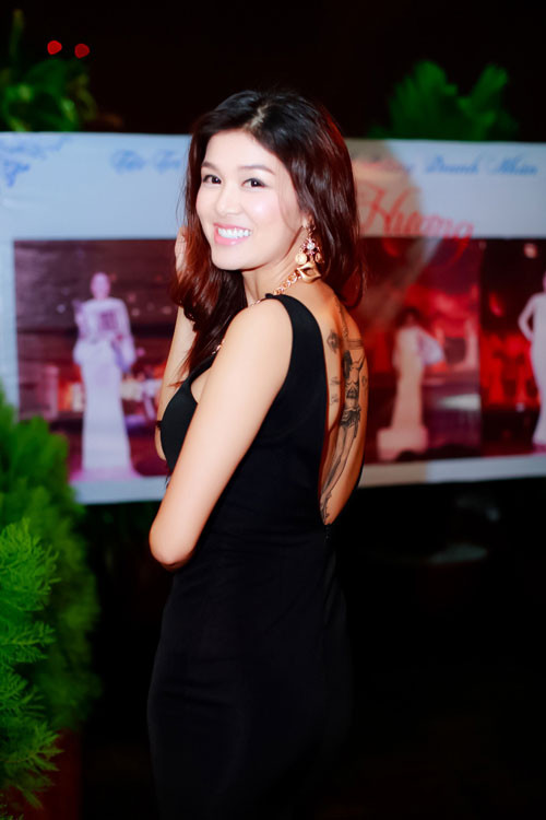 Người đẹp Việt và những hình xăm lớn gây xôn xao ảnh 1 Người đẹp Việt và những hình xăm lớn gây xôn xao - 1