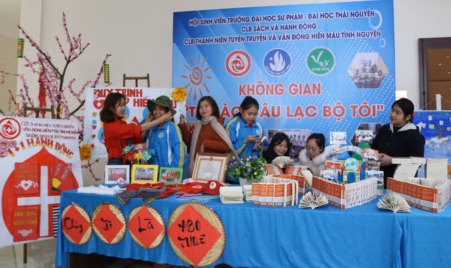 Không gian trưng bày những sản phẩm sáng tạo đặc trưng của các CLB