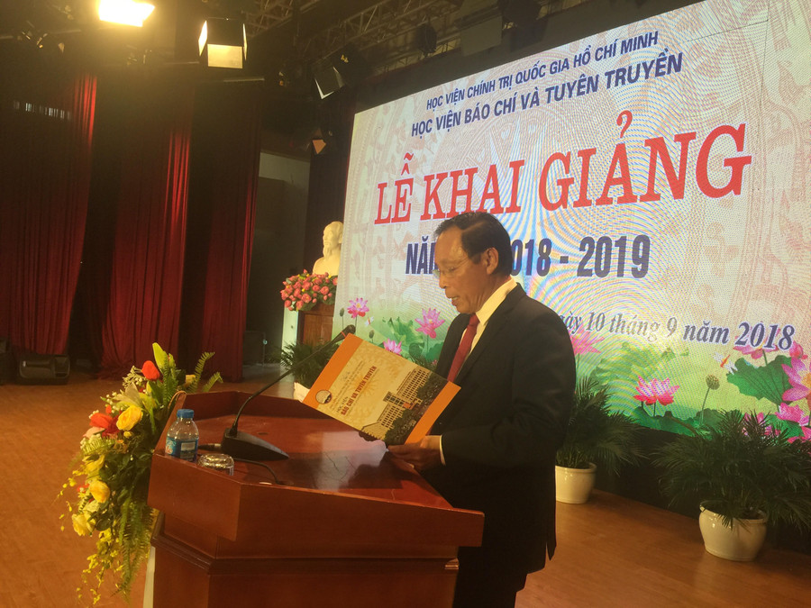 PGS. TS Trương Ngọc Nam - GĐ Học viện Báo chí và Tuyên truyền phát biểu - tại buổi lễ