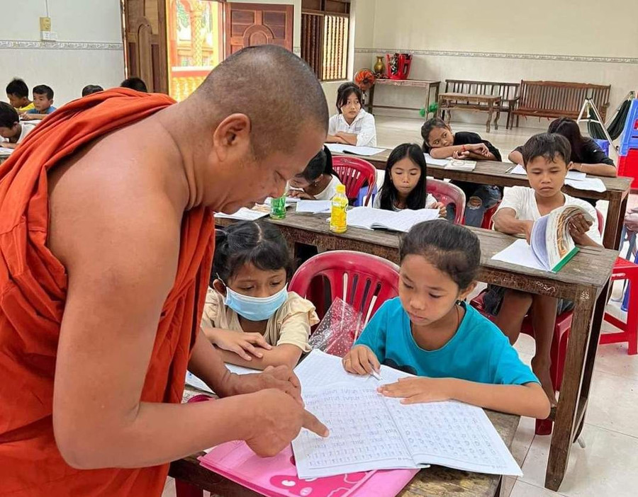 Học sinh học tiếng Khmer ở các chùa của huyện Châu Thành (Trà Vinh). Ảnh: NVCC Học sinh học tiếng Khmer ở các chùa của huyện Châu Thành (Trà Vinh). Ảnh: NVCC