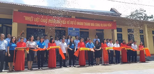 Niềm vui nhận nhà công vụ giáo viên mới ảnh 1