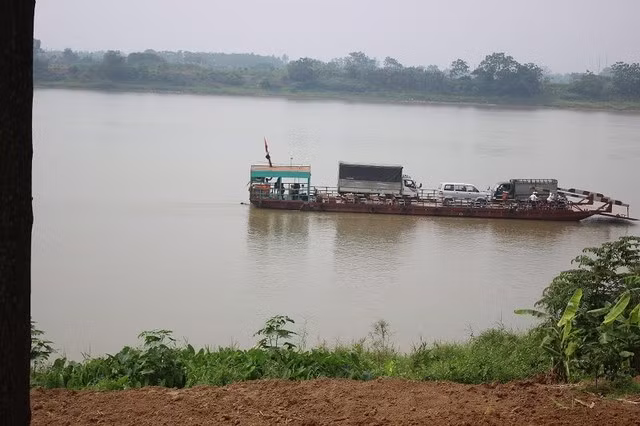 Nơi phát hiện thi thể em Hoàng Thị D. (học sinh lớp 6, trường THCS Liên Nghĩa, huyện Văn Giang)