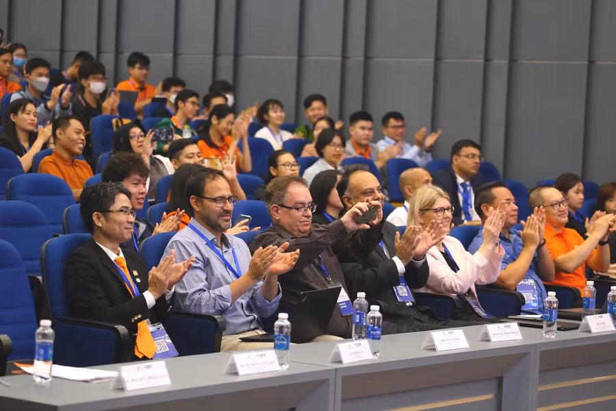 Quang cảnh hội thảo.